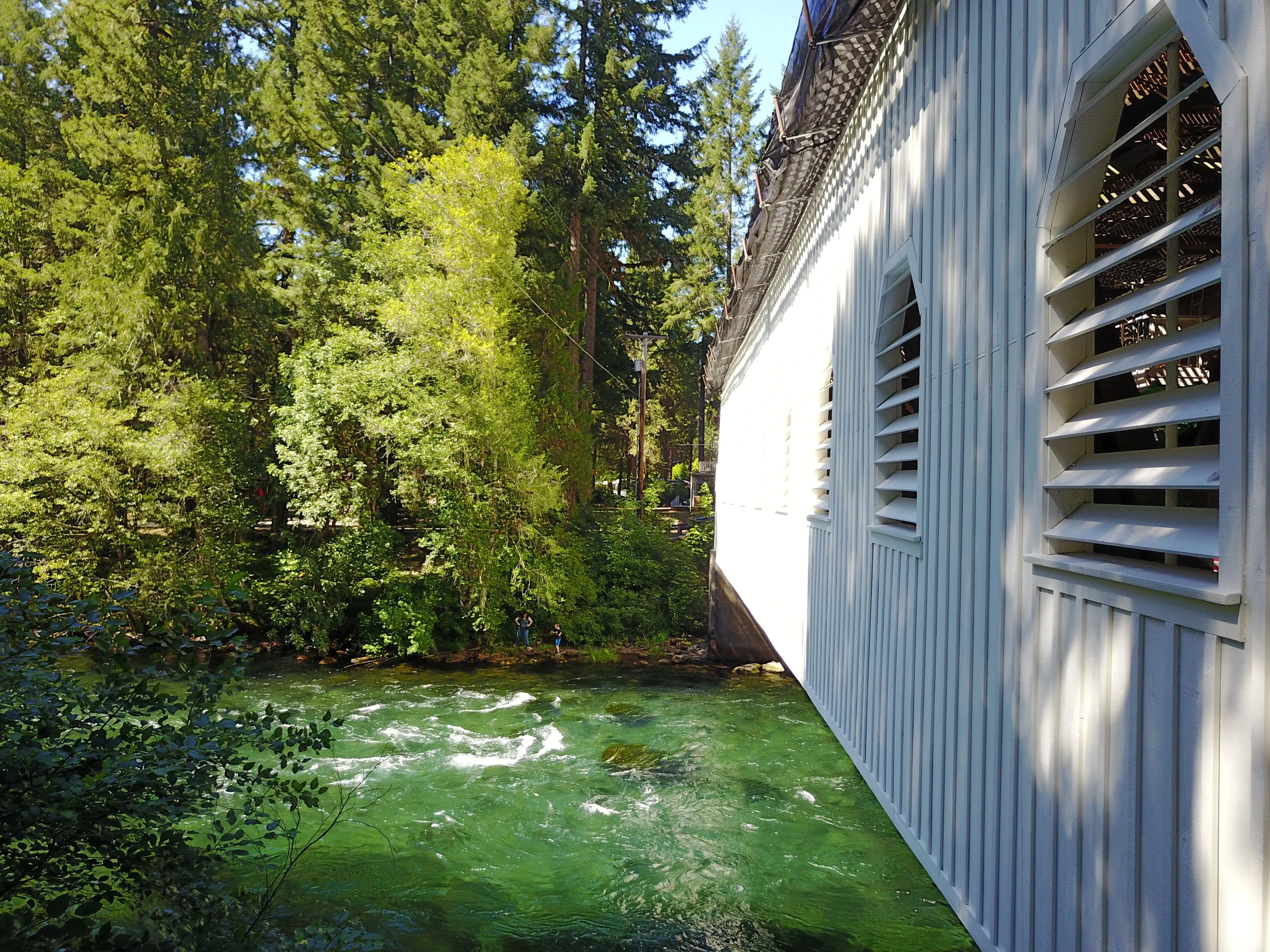 Belknap Bridge — aerial overview
