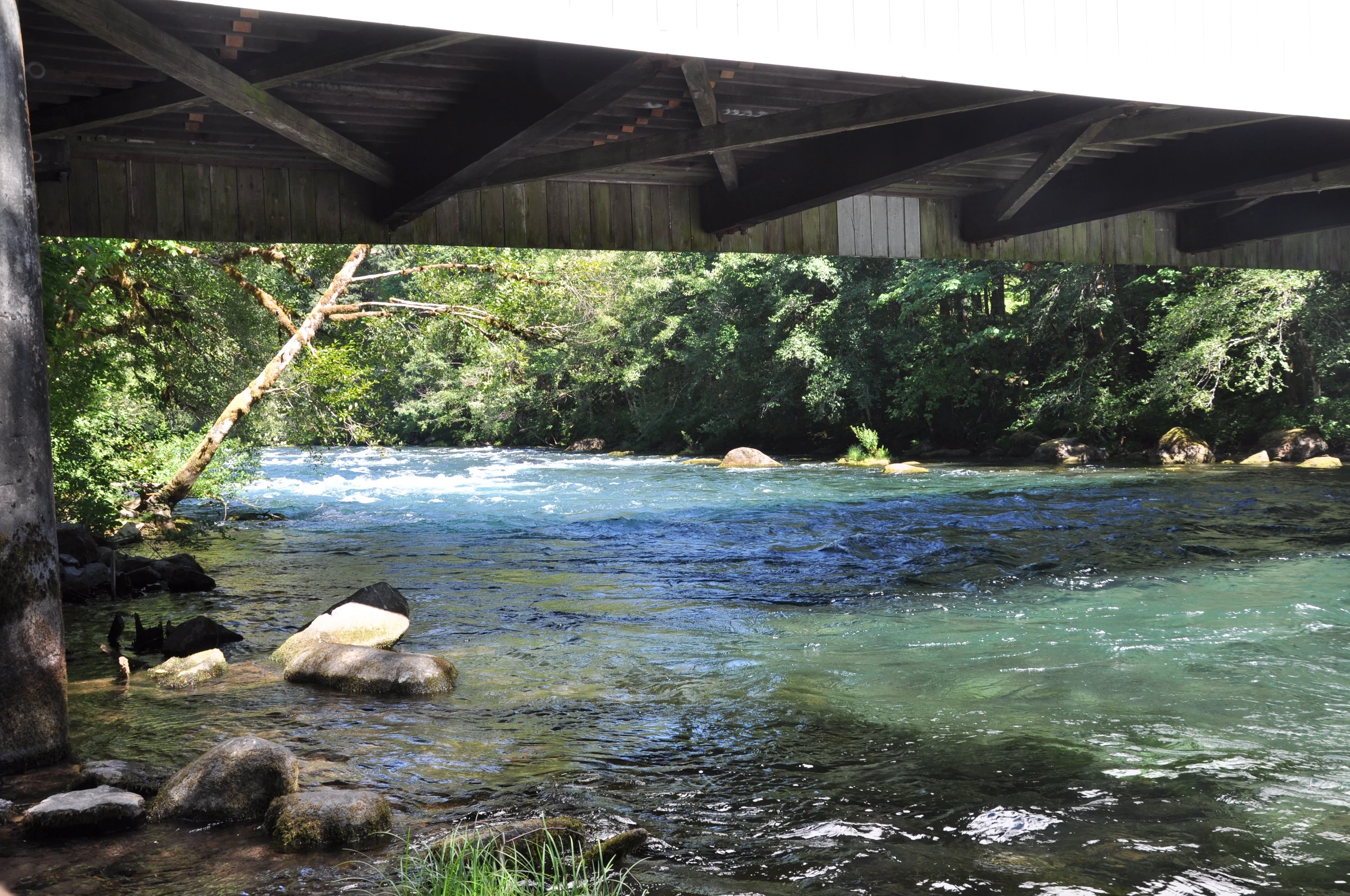 Belknap Bridge — three-quarter view