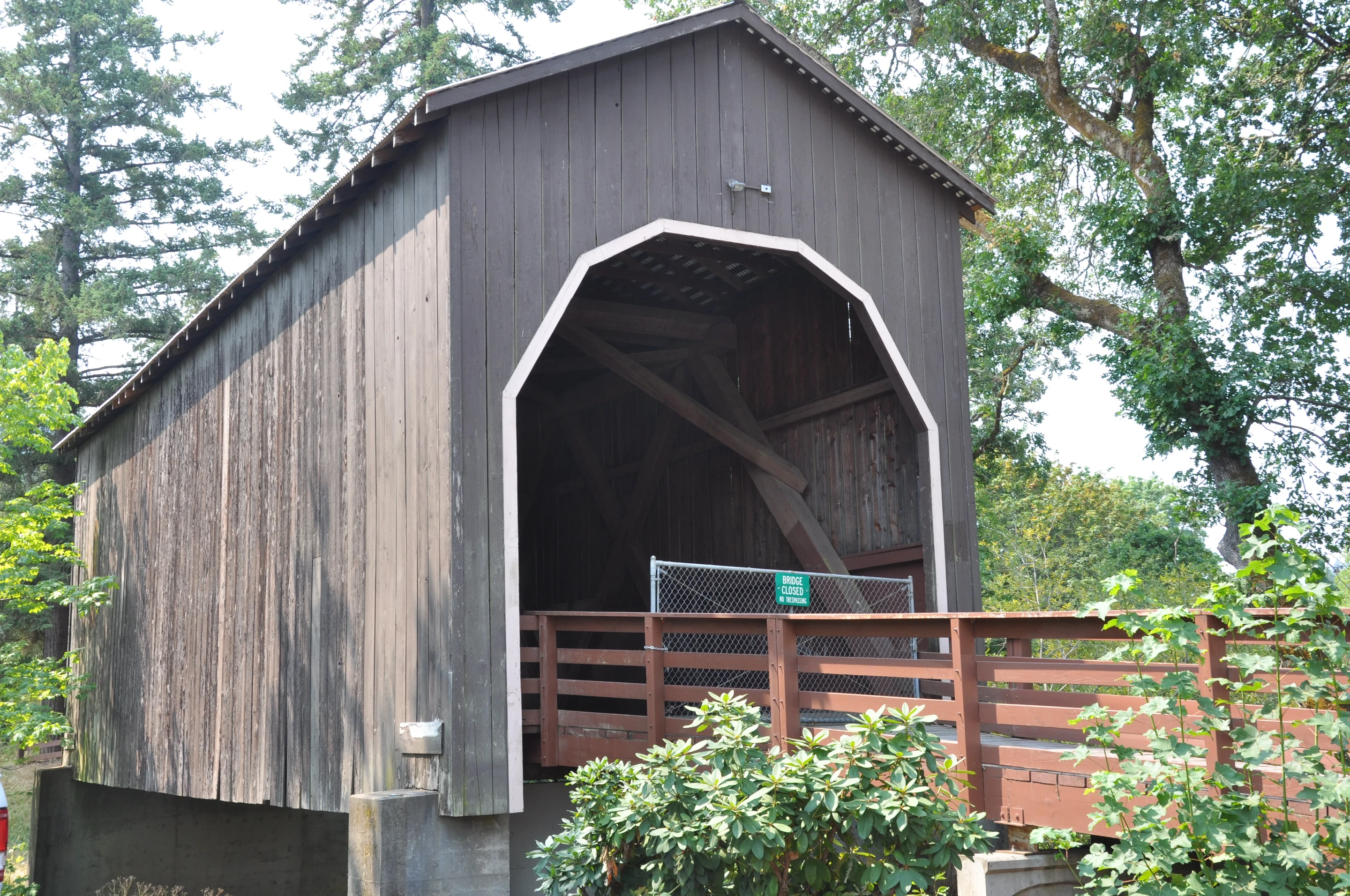 Pass Creek Bridge — portal entrance